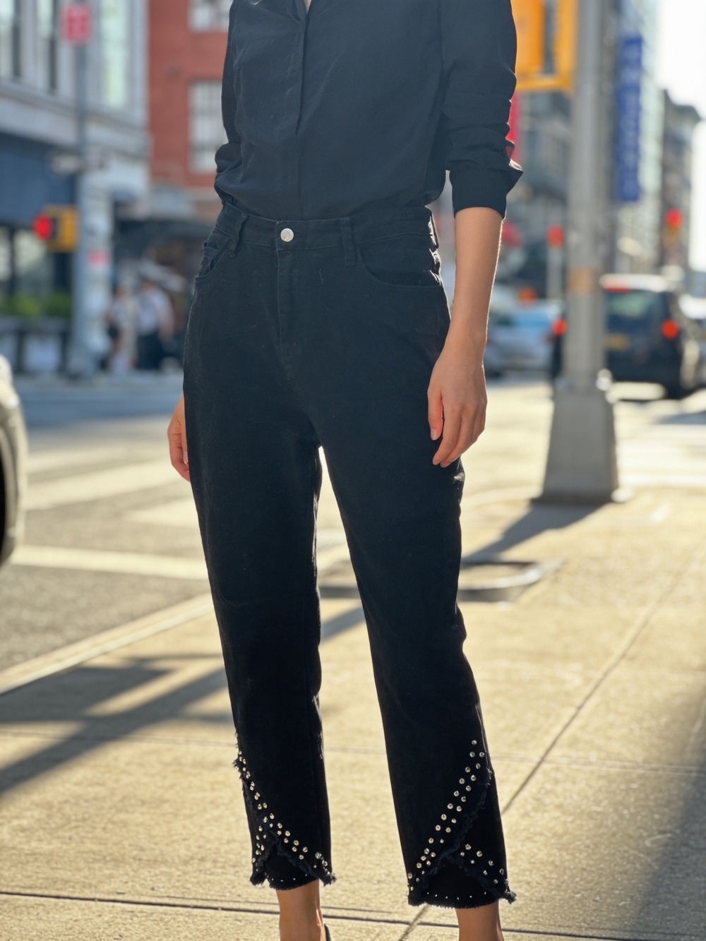 High-Rise Black Ankle Jeans with Studded Hem